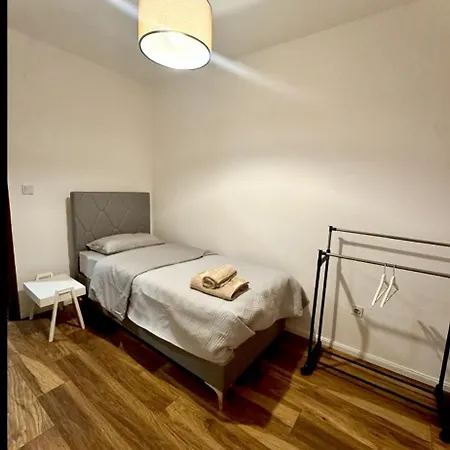 Apartment Comodo *
