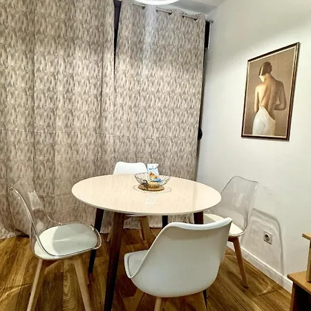 Comodo Apartment