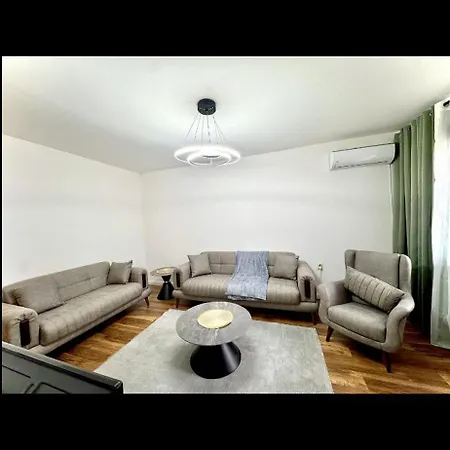 Apartment Comodo